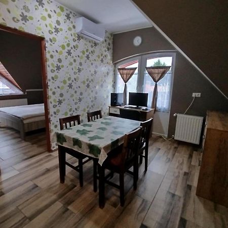 Fortuna Apartman Hajduszoboszlo Ngoại thất bức ảnh