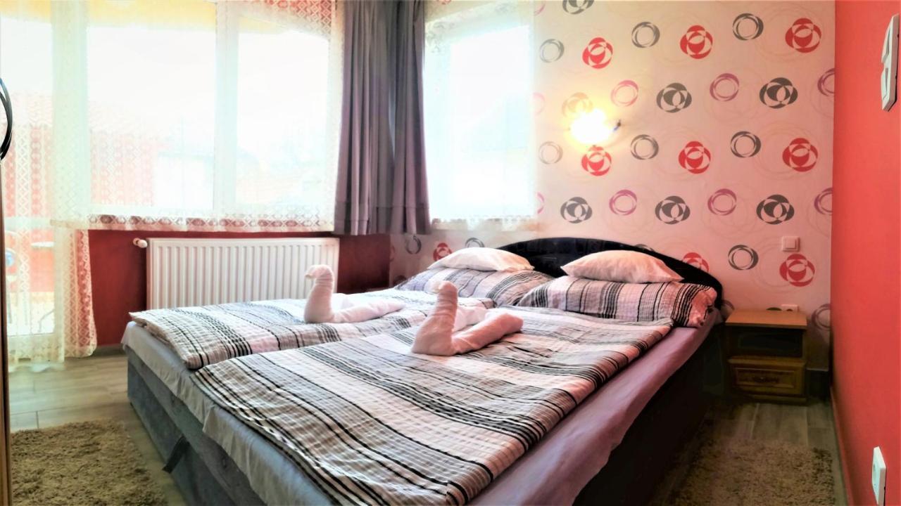 Fortuna Apartman Hajduszoboszlo Ngoại thất bức ảnh