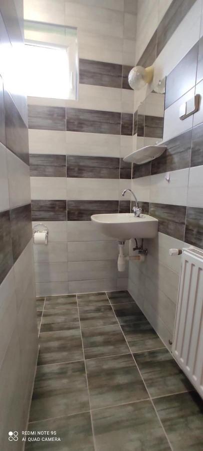 Fortuna Apartman Hajduszoboszlo Ngoại thất bức ảnh